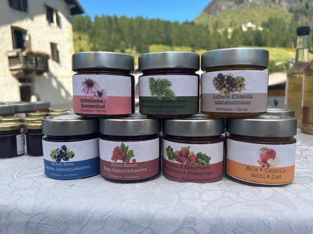 Immagine: Prodotti freschi e genuini dal nostro maso a San Martino in Badia, nel cuore delle Dolomiti